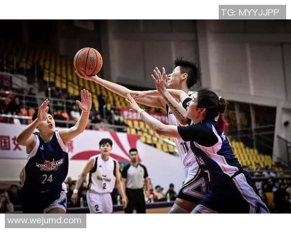 中国明星队对阵魔术队精彩对决展现篮球魅力与团队精神的巅峰之战