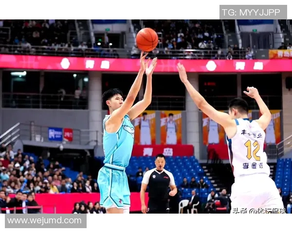 CBA广东队对阵青岛队精彩直播视频全程回顾与分析