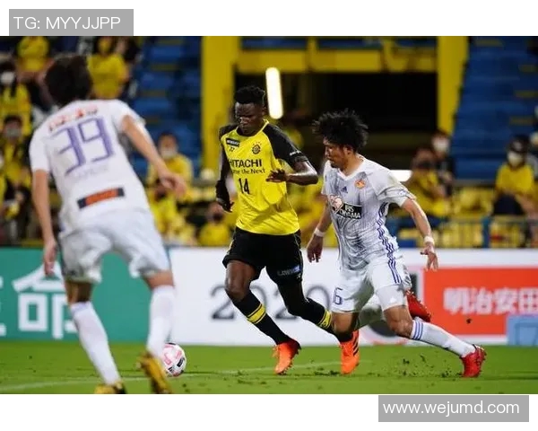 甲府疾风迎战鹿岛鹿角激烈对决展现日本足球魅力与激情